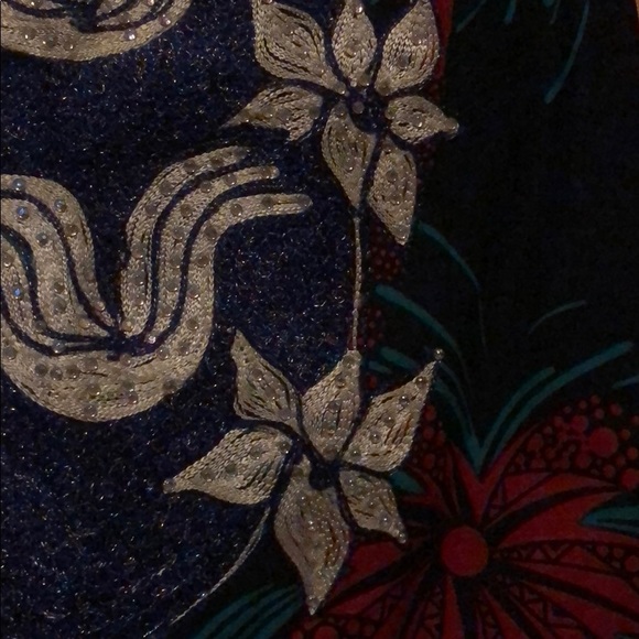 Tunic - Picture 3 of 3